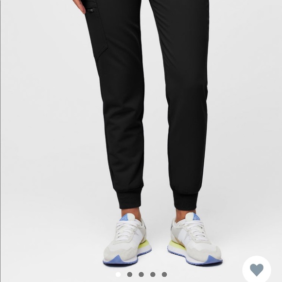 Figs Scrub Set - Picture 2 of 5